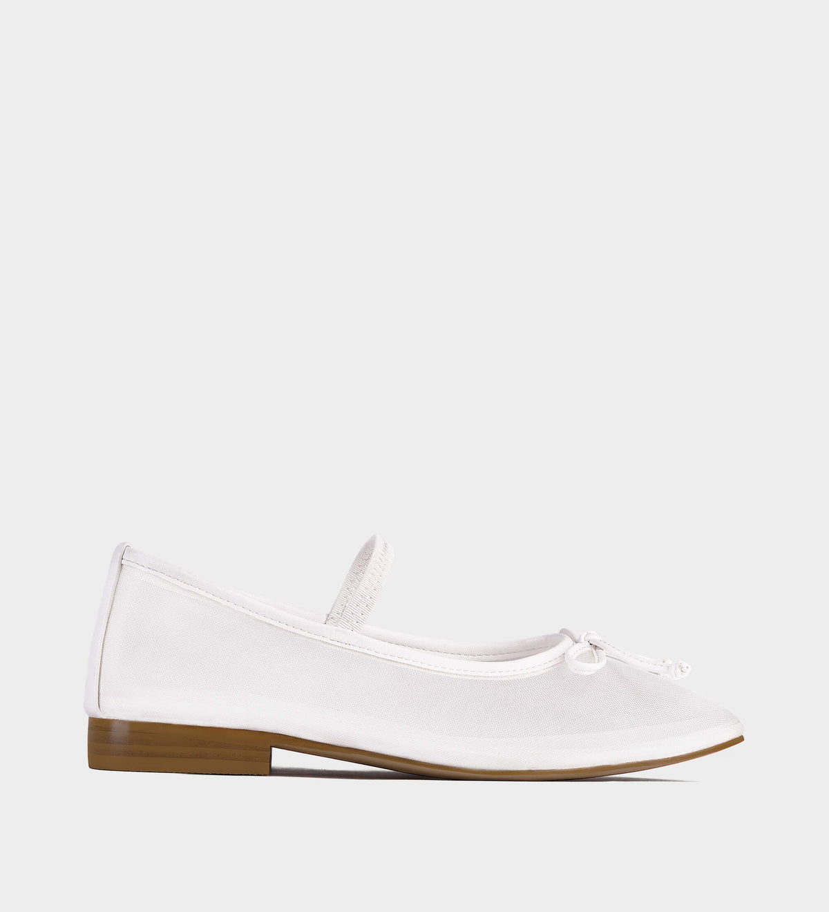 white flats for women