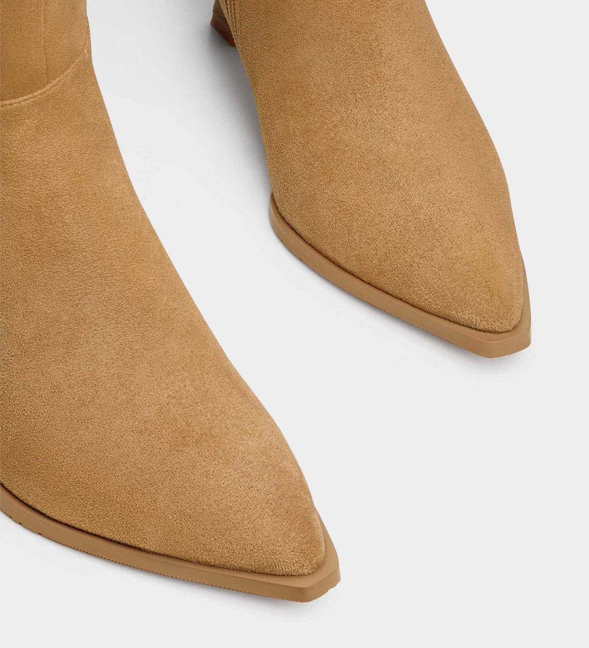 pointed toe knee high boots