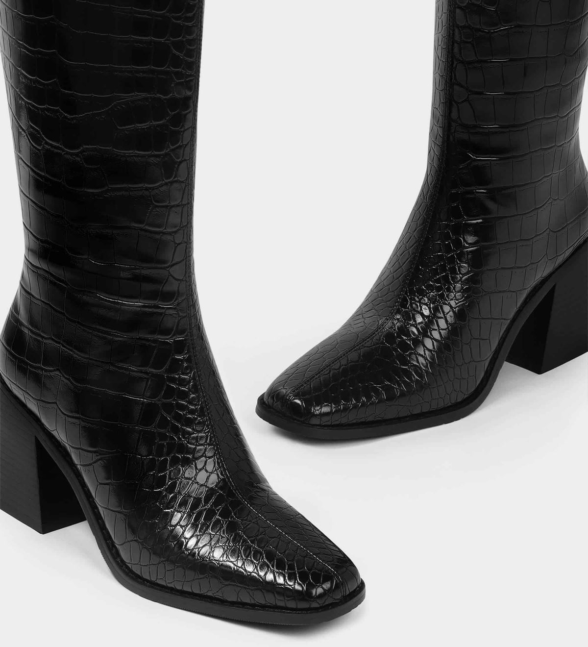 heeled knee high boots black