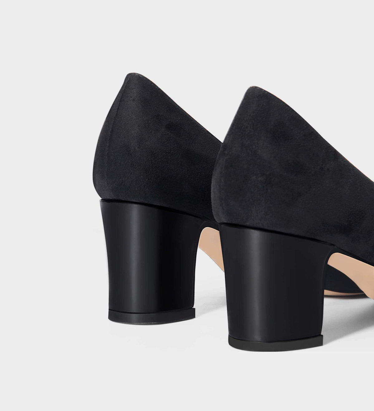 ladies black pumps