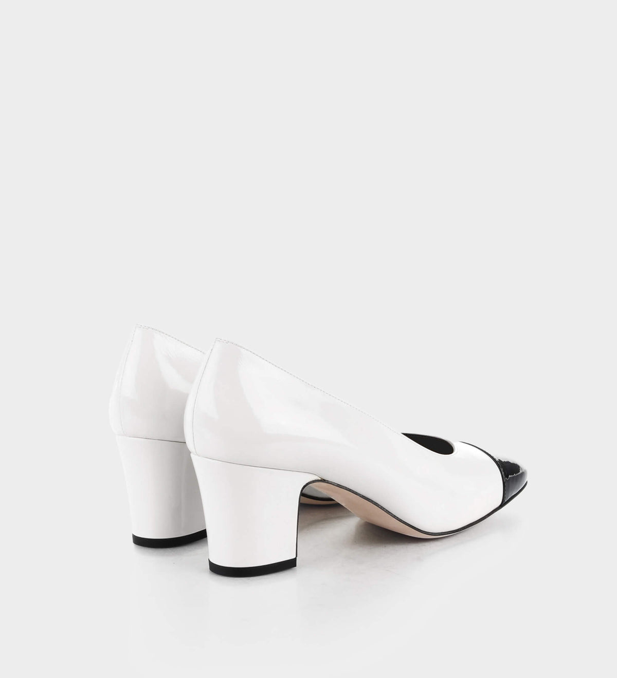round toe pumps