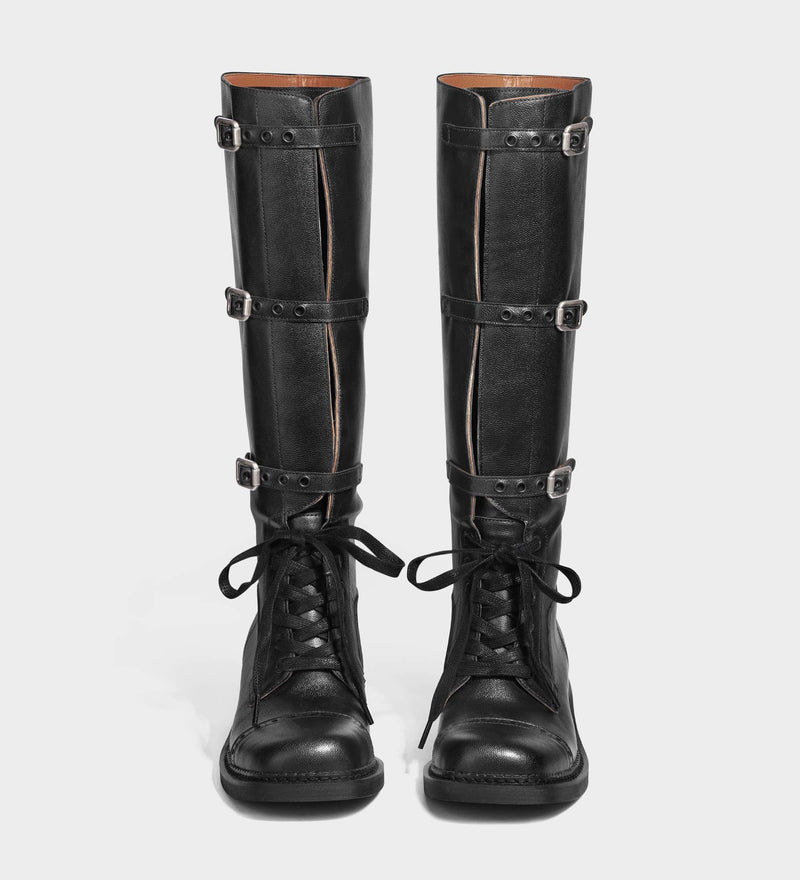 black moto boots​