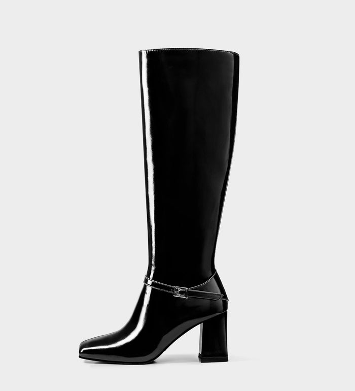 black boots with a chunky heel​