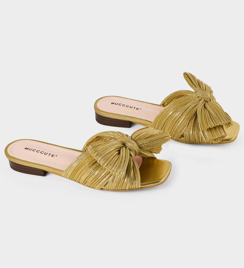 gold flat sandals​