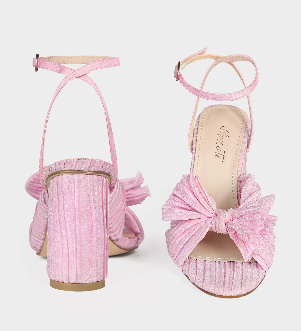 pink sandals​