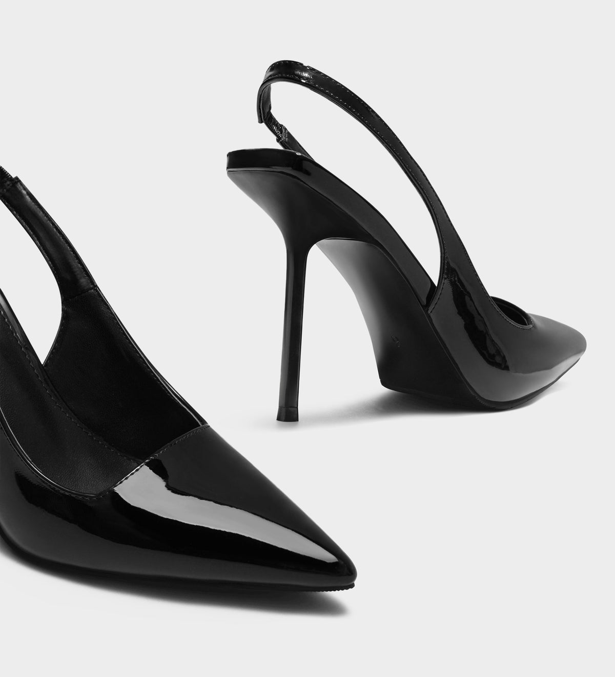 pointed toe pumps​